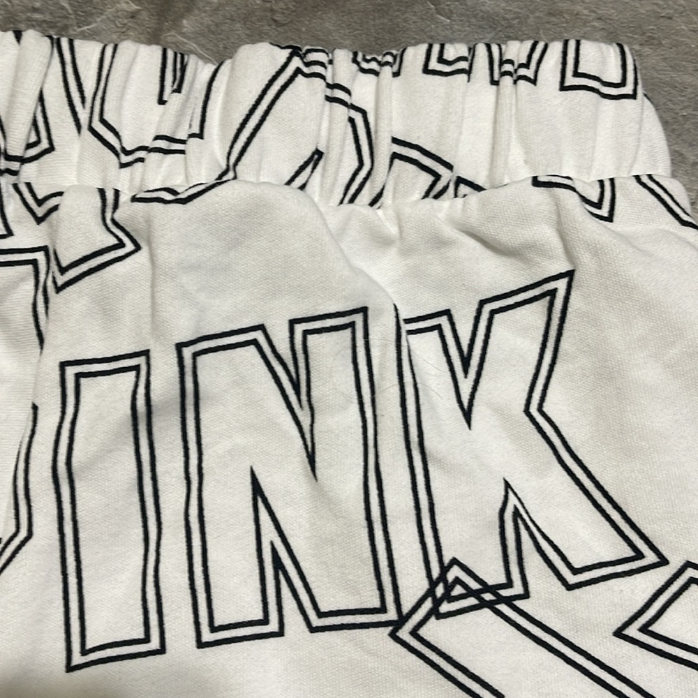 PINK Victoria’s Secret NWOT PINK logo black and white drawstring shorts small - Picture 7 of 13